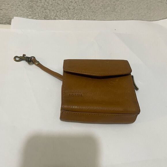 Fossil  Leather Wallet Bi-Fold Snap Zipper Credit Card ID Holder - Picture 4 of 9
